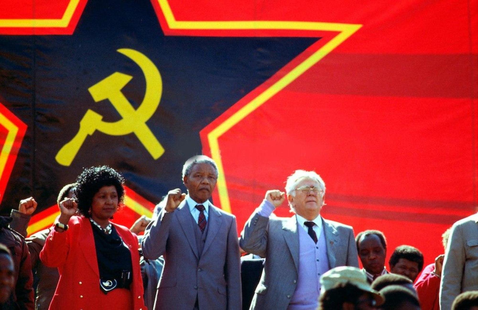 Winnie Mandela, Nelson Mandela y Joe Slovo,